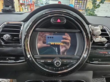 BMW 미니쿠퍼 F54 클럽맨 순정비부 모니터 노 시그널현상을 모두 말끔히 해결하여 스트레스에서 해방시켜 드렸습니다.~~~~^^ / 서울 도봉구