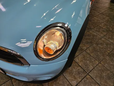 BMW 미니쿠퍼 2세대 R56 칙칙한 황구 누렁이 전구를 고휘도 LED 벌브로 교환하여 차량에 스타일을 살리고 수명이 다한 배터리를 AGM 배터리로 교환하여 차량에 컨디션을 회복~ / 서울 도봉구