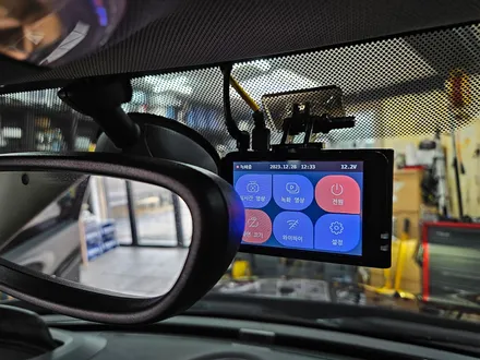 BMW 미니쿠퍼 F54 클럽맨 가져오신 블랙박스 장착으로 주행및 주차중 안전하게 녹화 하세요.~~~^^ / 서울 도봉구