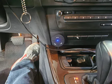 BMW 3시리즈 기존 불편했던 블루투스 모듈 장착으로 편리하게 음악과 통화를 하실수 있으며 RF 하이패스를 매립하여 고속도로 톨게이트를 편리하게 통과 하실수 있습니다.~~~^^ / 서울 도봉구