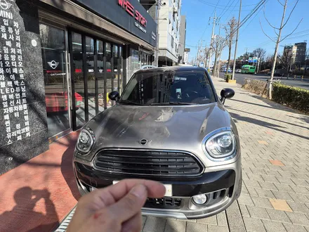 BMW 미니쿠퍼 F60 컨트리맨 수명이 다한 브레이크등 전구를 교환하여 경고등을 모두 제거하여 드렸습니다.~~~~^^ / 서울 도봉구