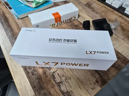 BMW 미니쿠퍼 R60  컨트리맨 깔끔한 파인뷰 룸미러 블랙박스 장착과 함께 수명이 다한 리모컨 배터리를 교환하여 스트레스에서 해방시켜 드렸습니다.ㅎㅎ / 서울 도봉구