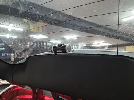 BMW 미니쿠퍼 R60 컨트리맨 고장난 블랙박스 교환과 도어라이트 장착 손상된 기어봉순정으로 모두 교환하여 차량에 컨디션을 회복시켜 드렸습니다.~~~~^^ / 서울 도봉구