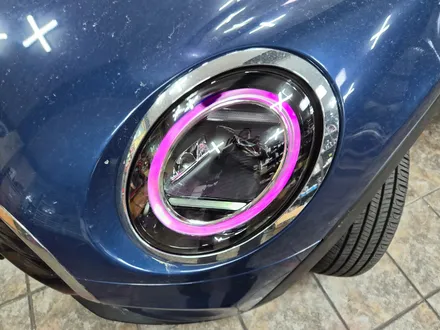 BMW 미니쿠퍼 F56 차주분이 가져오신 미니전용 애프터 마켓 헤드라이트를 모두 교환하여 깜찍이 민휘로 탄생 되었습니다.~~~^^ / 서울 도봉구