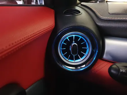 BMW 미니쿠퍼 2세대 R58 쿠페 순정연동 송풍구 엠비언트 라이트 장착과 리모컨 배터리 교환 수신거리연장으로 스트레스 해소와 감성마력을 올려드렸습니다.~~^^ / 서울 도봉구