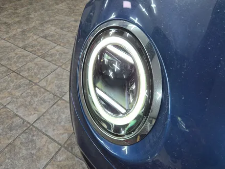 BMW 미니쿠퍼 F56 차주분이 가져오신 미니전용 애프터 마켓 헤드라이트를 모두 교환하여 깜찍이 민휘로 탄생 되었습니다.~~~^^ / 서울 도봉구