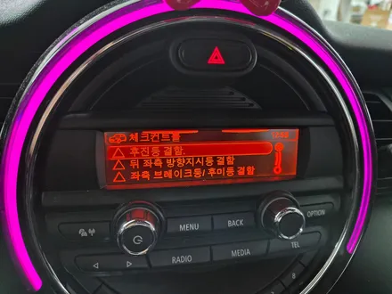 BMW 미니쿠퍼 F56 먹통된 클락션수리와 함께 라이트배선 열화현상  브레이크등 먹통현상 F54 클럽맨 차량에 고질병 브레이크등 결함 경고등을 모두 말끔히 해결하여 드렸습니다.~~ / 서울 도봉구
