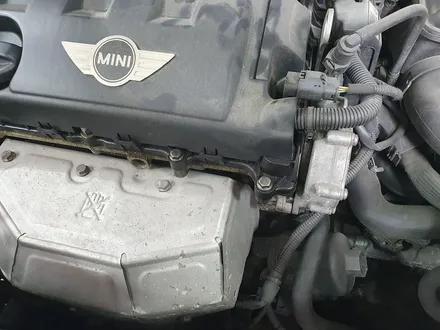 BMW 미니쿠퍼 R55 클럽맨 독일에서 파손된 윈도우유리 부품와서 장기입원 환자 퇴원준비중 입니다.~~~^^ / 서울 도봉구