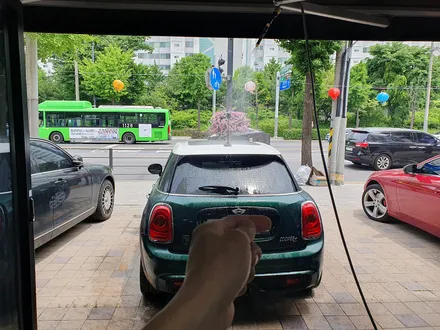 BMW 미니쿠퍼 3세대 F55 트렁크 누수 현상을 모두 잡아 스트레스를 해방시켜 드렸습니다.~~~^^ / 서울 도봉구