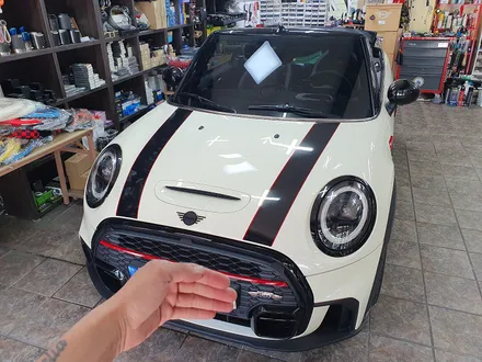 BMW 미니쿠퍼 3.5세대 F57 컨버터블 차주분이 요청하신 전자기어봉 포지션을 모두 수정하여 편리하게 조작하실수 있도록 올려드렸습니다.~~^^ / 서울 도봉구