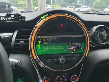 BMW 미니쿠퍼 3.5 세대 F56 수명이 다한 브레이크 패드를 성능좋은 브렘보 패드로 교환하여 차량에 컨디션을 회복시켜 드렸습니다.~~~^^ / 서울 도봉구