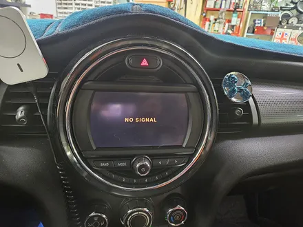 BMW 미니쿠퍼 F56 노 시그널 모니터 현상 해결과 함께 편리한 오토라이트 장착으로 차량이 더욱더 편리해 집니다.~~~^^ / 서울 도봉구