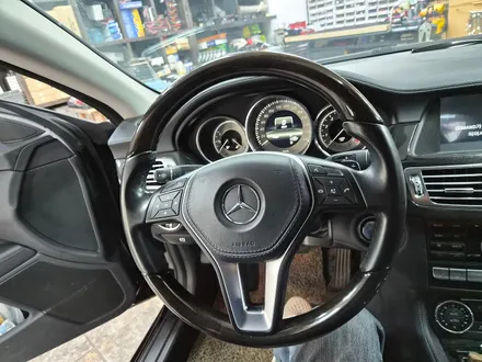 벤츠 CLS 350 W219 먹통된 순정 깜빡이 기능을 수리하여 스트레스에서 해방시켜 드렸습니다.~~~^^ / 서울 도봉구