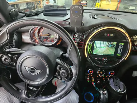 BMW 미니쿠퍼 R57 컨버터블 F56 미니쿠퍼 브레이크등  먹통 경고등을 모두 수리하여 스트레스에서 해방시켜 드렸습니다.~~~^^ / 서울 도봉구