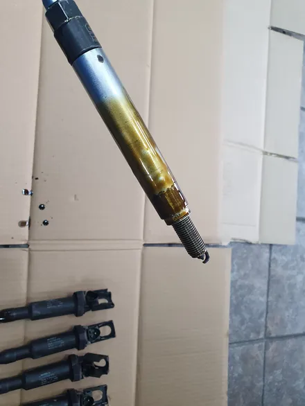BMW 미니쿠퍼 R55 클럽맨 독일에서 파손된 윈도우유리 부품와서 장기입원 환자 퇴원준비중 입니다.~~~^^ / 서울 도봉구