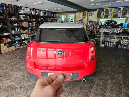 BMW 미니쿠퍼 R60 컨트리맨 수명이 다한 리모컨 배터리 교환과 함께 수신거리연장 LED라이트 소모품 디스크와 패드 AGM 배터리 엔진오일등 차량에 컨디션을 회복시켜 드렸습니다. / 서울 도봉구