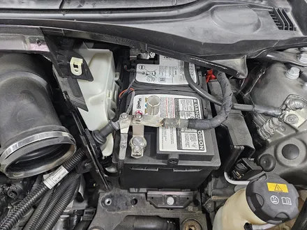 BMW 미니쿠퍼 F54 클럽맨 수명이 다한 배터리를 교환하여 차량에 컨디션을 살려드렸습니다.~~~^^ / 서울 도봉구