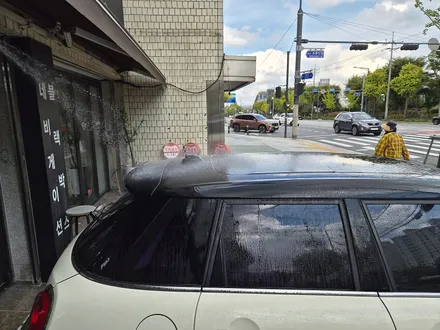 BMW 미니쿠퍼 F55 썬루프 배수호스 막힘을 모두수리하여 누수현상을 모두 잡아드렸습니다.~~~^^ / 서울 도봉구