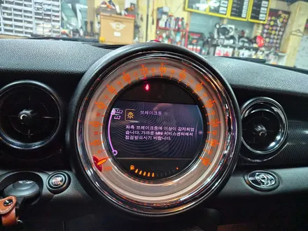 BMW 미니쿠퍼 R59 로드스터 F54 클럽맨 고질병 브레이크등 경고등 결함 경고등을 모두 말끔히 수리하여 스트레스에서 해방시켜 드렸습니다.~~~^^ / 서울 도봉구