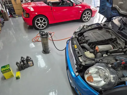 BMW 미니쿠퍼 R56 소모품 엔진오일 교환과 고질병 브레이크등 경고등수리로 스트레스에서 해방시켜 드렸습니다.~~~^^ / 서울 도봉구
