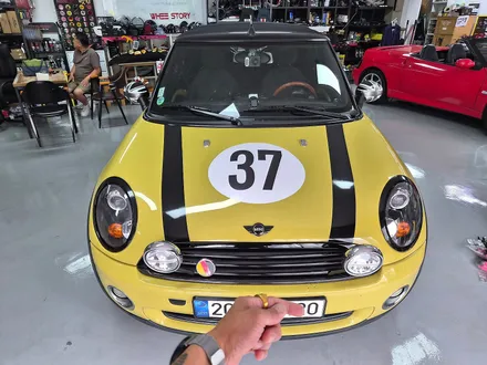 BMW 미니쿠퍼 R57 컨버터블 잘못 장착된 드라이빙램프를 모두 정상적으로 잡아드렸습니다.~~~^^ / 서울 도봉구