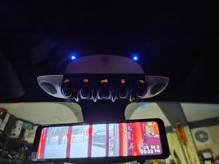BMW 미니쿠퍼 R58 쿠페 브레이크등 오일교환과 함께 순정연동 풋등 송풍구 엠비언트 라이트 튜닝과 순정리모컨 수신거리연장등 차량을 갬성마력으로 무장시켜 드렸습니다.~~~^^ / 서울 도봉구