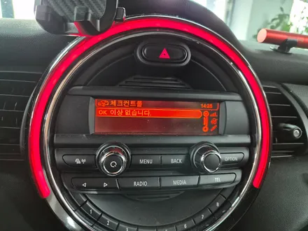 BMW 미니쿠퍼 F56 먹통된 클락션수리와 함께 라이트배선 열화현상  브레이크등 먹통현상 F54 클럽맨 차량에 고질병 브레이크등 결함 경고등을 모두 말끔히 해결하여 드렸습니다.~~ / 서울 도봉구