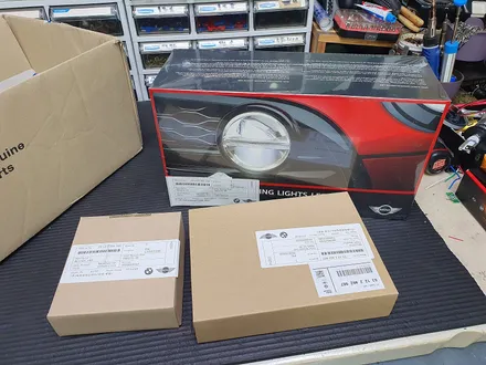 BMW 미니쿠퍼 F56 JCW 순정정품 LED 드라이빙램프 장착으로 간쥐민휘 만들어 드리고 R60 컨트리맨 후방전용 모니터 장착으로 안전하게 후진하실수 있습니다.~~~^^ / 서울 도봉구