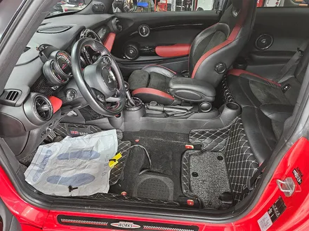 BMW 미니쿠퍼 F56 JCW 고장난 순정열선시트 수리로 올겨울 따뜻하게 보내실수있도록 하여 드렸습니다.~~~^^ / 서울 도봉구