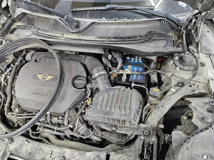 BMW 미니쿠퍼 F54 클럽맨 수명이 다한메인 배터리를 교환하여 차량에 컨디션을 회복시켜 드렸습니다.~~~~~^^ / 서울 도봉구