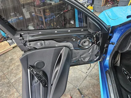 BMW 3시리즈 가져오신 하만카돈 스피커 교환으로 순정오디오 사운드를 업그레이드 해드렸습니다.~~~^^ / 서울 도봉구