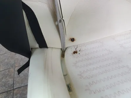 BMW 미니쿠퍼 F54 클럽맨 고장난 순정열선시트 기능을 모두 말끔히 수리하여 차량에서 이제 따뜻하게 지내실수 있습니다.~~~^^ / 서울 도봉구