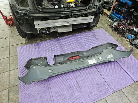 BMW  미니쿠퍼 F56 주차중 파손된 뒤 범퍼와 테일램프등 모두 신품으로 말끔히 수리하여 스트레스에서 해방시켜 드렸습니다.~~~^^ / 서울 도봉구