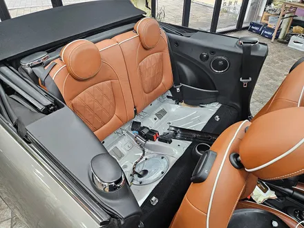 BMW 미니쿠퍼 F57 컨버터블 편의장치 오픈모듈 락폴딩 장착으로 기존 불편한 순정소프트탑 오픈을 편리하게 사용하실수 있습니다.~~~^^ / 서울 도봉구