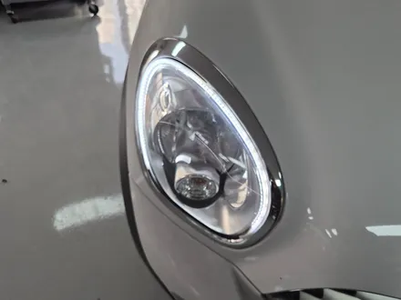 BMW 미니쿠퍼 R60 컨트리맨 산뜻하고 깜찍한 무빙 면발광 데이라이트 장착으로 차량에 스타일을 살려 드렸습니다.~~~^^ / 서울 도봉구
