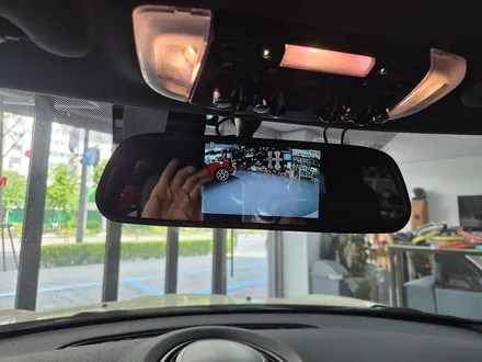 BMW 미니쿠퍼 F56 편리한 룸미러 후방카메라 장착과 함께 가져오신 블랙박스 및 미니전용 거치대를 장착하여 편리함을 더해드렸습니다.~~~^^ / 서울 도봉구