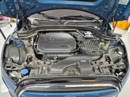 BMW 미니쿠퍼 F56 소모품 엔진마운트와 밋션마운트 교환으로 차량에 정숙성을 살려드렸습니다.~~~^^ / 서울 도봉구