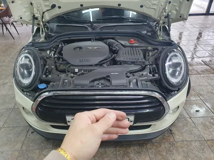 BMW 미니쿠퍼 3.5 세대 F56 사망한 순정클락션을 신품으로 교체하여 답답한 스트레스를 해방시켜 드렸습니다.~~~^^ / 서울 도봉구