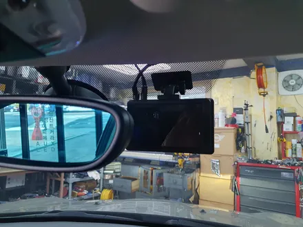 BMW 미니쿠퍼 3.5 세대 고장난 순정 블랙박스를 모두 제거하고 성능좋은 파인뷰 블랙박스 교체로 스트레스를 해방시켜 드렸습니다.~~~^^ / 서울 도봉구