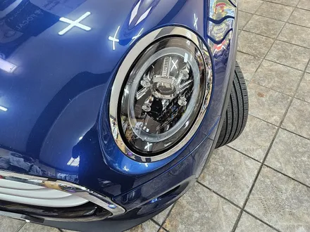 BMW 미니쿠퍼 F56 기본트림 주문하여 가져오신 미니용 사제 LED 라이트 교환으로 차량에 스타일을 변신시켜 드렸습니다.~~~^^ / 서울 도봉구