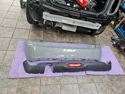 BMW  미니쿠퍼 F56 주차중 파손된 뒤 범퍼와 테일램프등 모두 신품으로 말끔히 수리하여 스트레스에서 해방시켜 드렸습니다.~~~^^ / 서울 도봉구