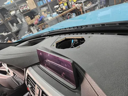BMW 3시리즈 가져오신 하만카돈 스피커 교환으로 순정오디오 사운드를 업그레이드 해드렸습니다.~~~^^ / 서울 도봉구