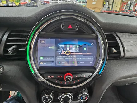 BMW 미니쿠퍼 F56 기본트림 주문하신 미니전용 사제 비주얼 부스터 장착으로 기존 불편함을 모두 해소시켜 드렸습니다.~~~^^ / 서울 도봉구