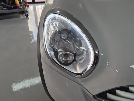 BMW 미니쿠퍼 R60 컨트리맨 산뜻하고 깜찍한 무빙 면발광 데이라이트 장착으로 차량에 스타일을 살려 드렸습니다.~~~^^ / 서울 도봉구