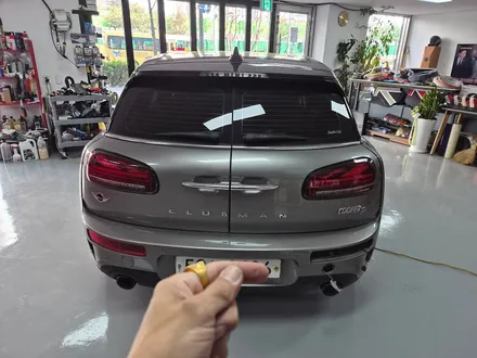 BMW 미니쿠퍼 F54 클럽맨 브레이크등 결함 경고등 녹아내린 커넥터를 모두 수리하여 이상증상을 모두 해결하여 드렸습니다.~~~^^ / 서울 도봉구