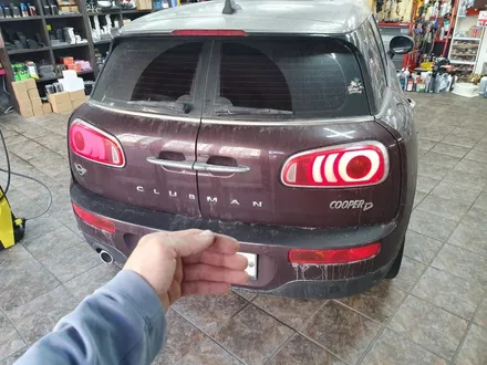 BMW 미니쿠퍼 F54 클럽맨 수명이 다한 메인배터리를 신품으로 교환하여 드렸습니다. 추운 겨울철 배터리 점검으로 낭패당하지 마세요,~~~^^ / 서울 도봉구