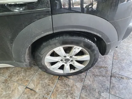 BMW 미니쿠퍼 F60 컨트리맨 수명이 다한 뒤 브래이크 패드를 신품으로 교환하여 컨디션을 회복시켜 드리고 고뱃지로 꾸며드렸습니다.~~~^^ / 서울 도봉구