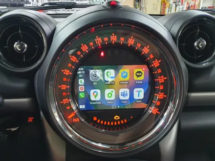 BMW 미니쿠퍼 R60 컨트리맨 엔진오일 교환과 함께 AUX 노이즈제거 아이폰 카플레이 장착으로 모든미디어 기능을 편리하게 이용하실수 있습니다.~~~^^ / 서울 도봉구