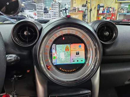 BMW 미니쿠퍼 R60 컨트리맨 가져오신 순정비부로 원상복귀해드리고 카플레이 추가로 편리함을 더해드렸으며 다른 컨트리맨에는 엔진오일을 교환하여 드렸습니다.~~~^^ / 서울 도봉구