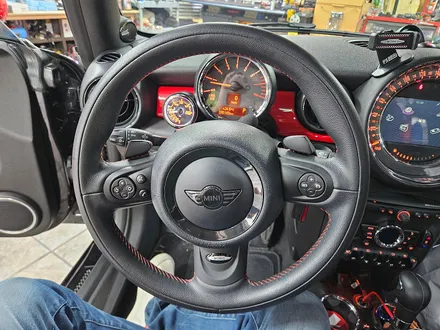 BMW 미니쿠퍼 R56 JCW 가져오신 터보 부스터 게이지 장착으로 주행중 갬성마력을 올려 드렸습니다.~~~~~~^^ / 서울 도봉구